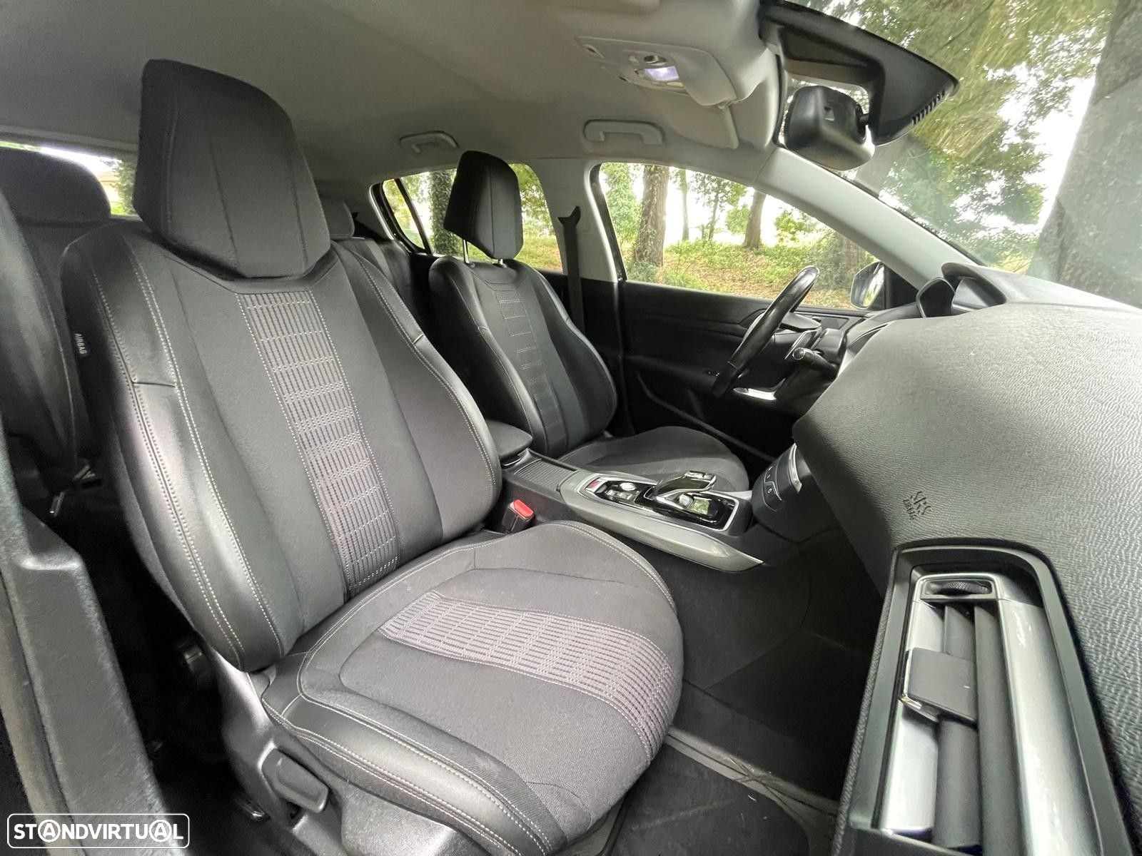 Peugeot 308 1.2 PureTech Allure Pack EAT8 - 34
