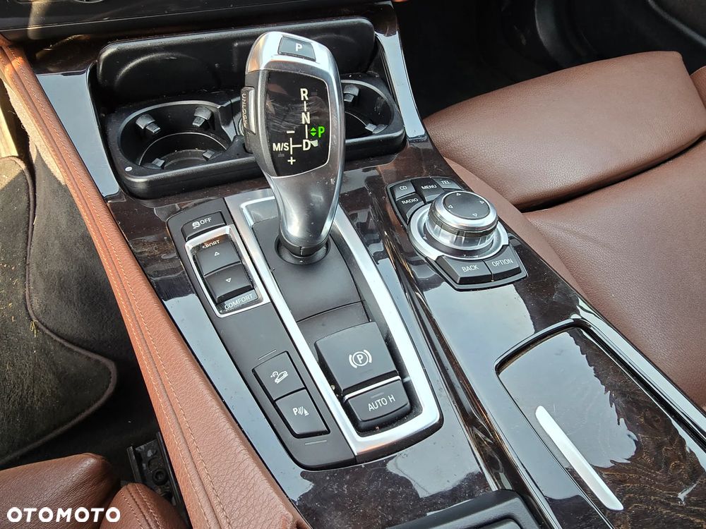 BMW Seria 5 535i xDrive - 30