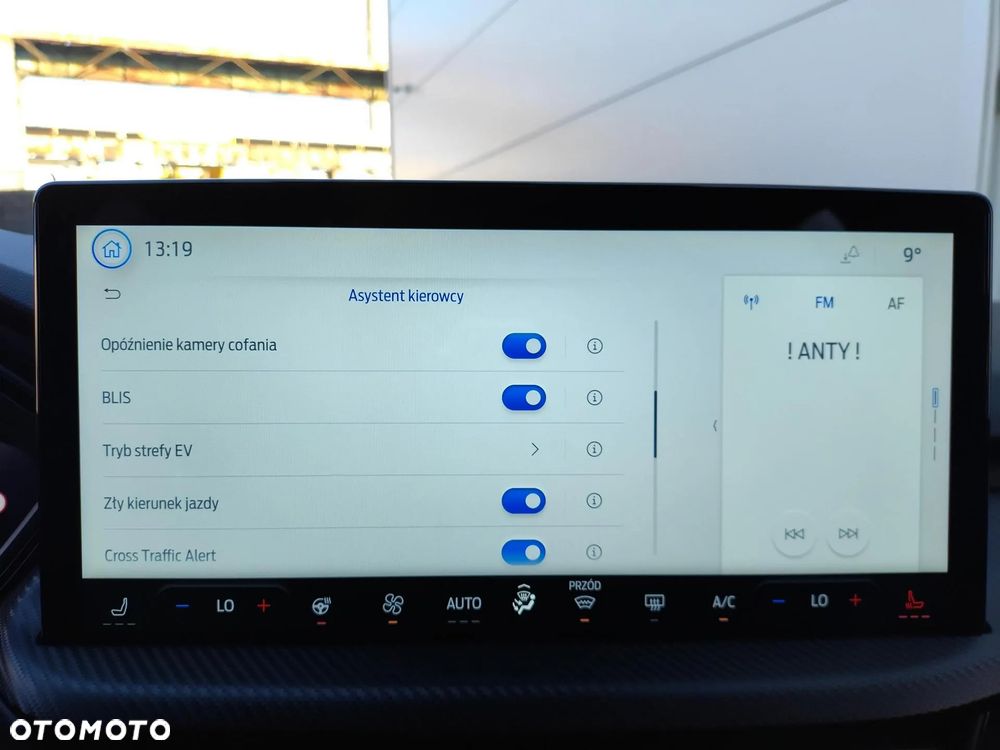 Ford Kuga 2.5P PHEV FWD ST-Line X eCVT - 21