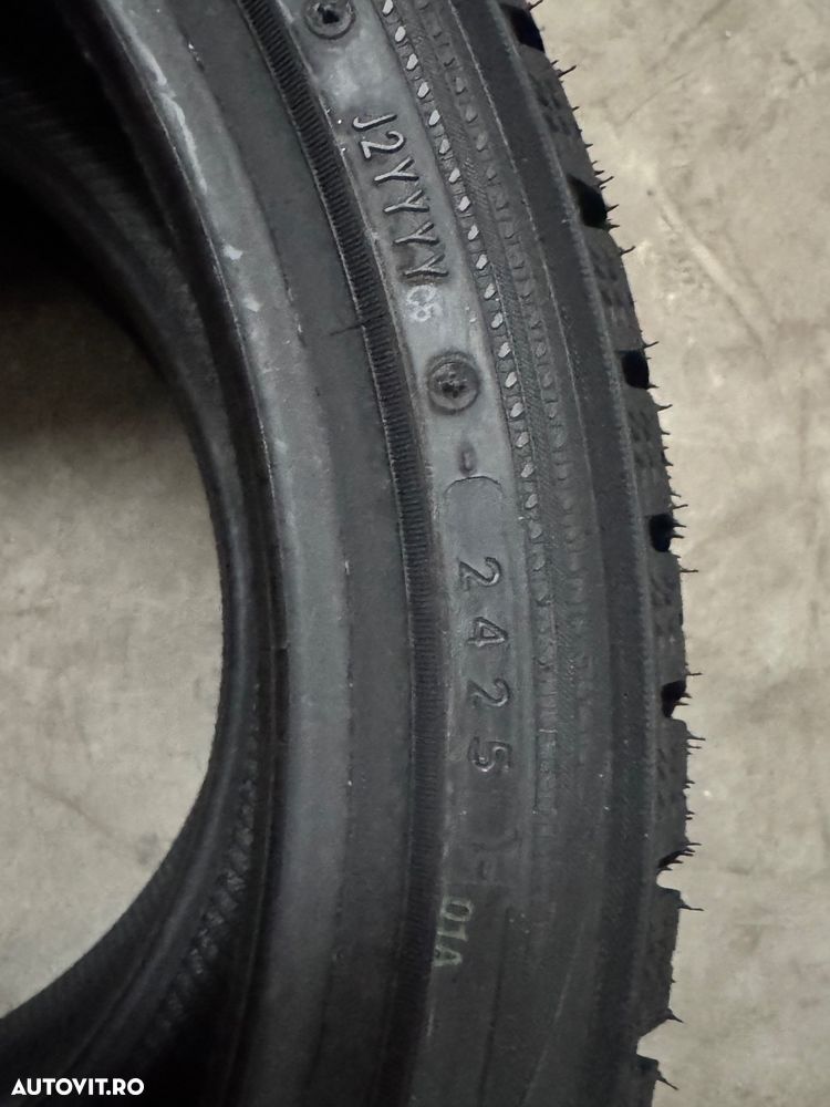 Vând 4 anvelope 225/40/19 Yokohama de iarnă noi - 4