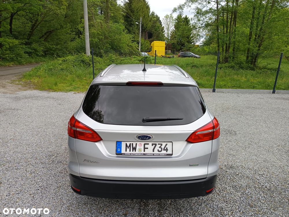 Ford Focus 1.0 EcoBoost STart-Stopp-System TITANIUM - 6