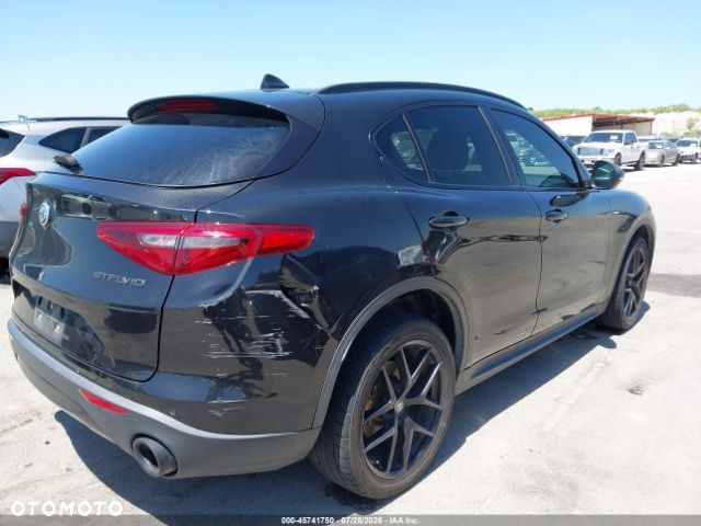 Alfa Romeo Stelvio 2.0 Turbo TI Q4 - 6