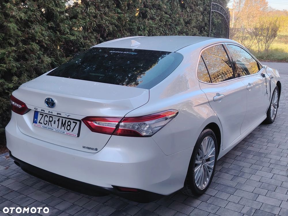 Toyota Camry 2.5 Hybrid Executive CVT - 1