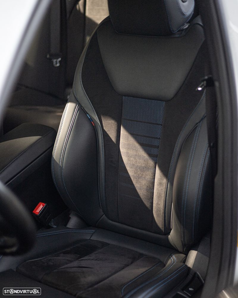 BMW 330 e Touring Pack Desportivo M Auto - 15