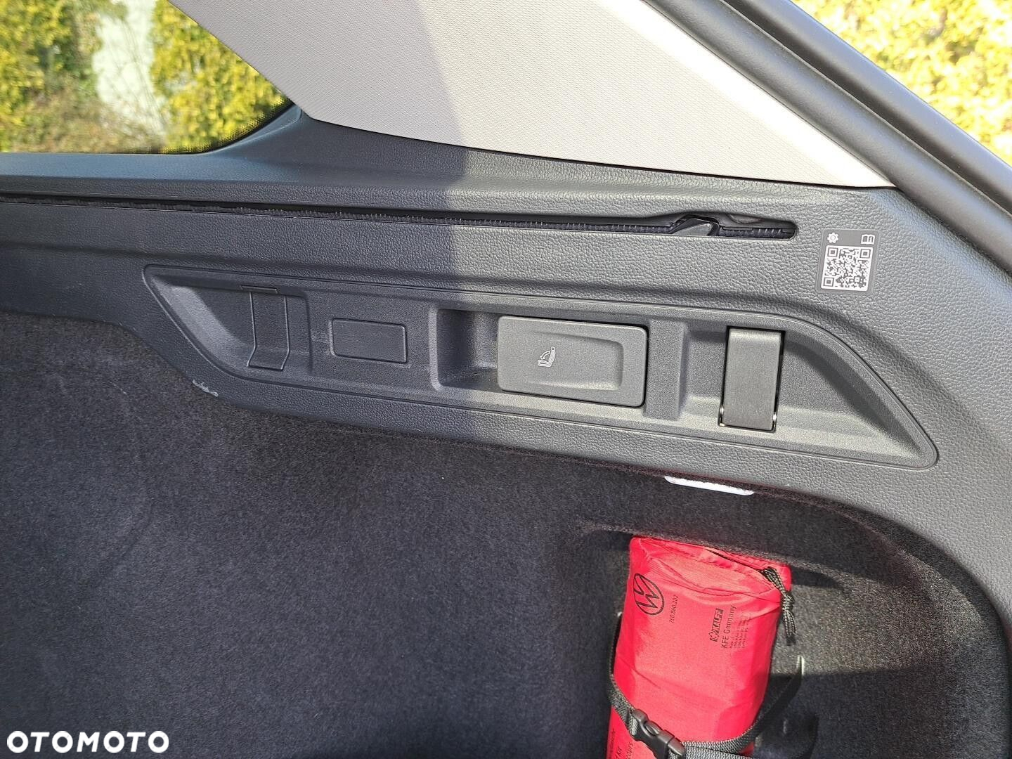 Volkswagen Passat 2.0 TDI SCR Elegance DSG - 18