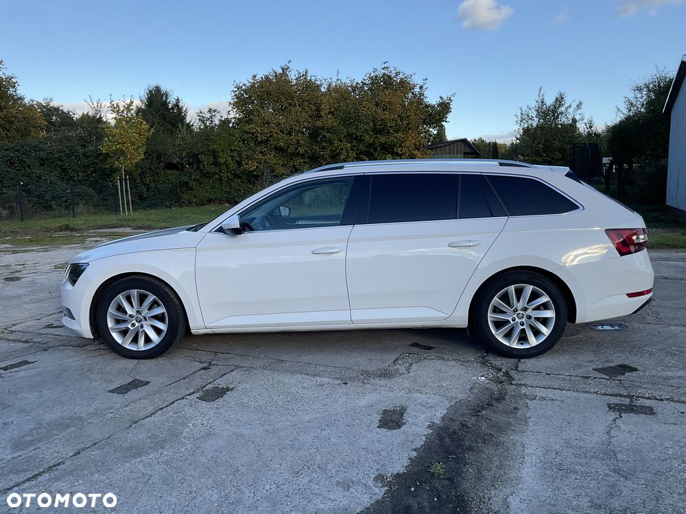 Skoda Superb 2.0 TDI Ambition DSG - 10