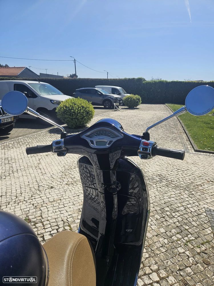 Vespa Primavera - 10