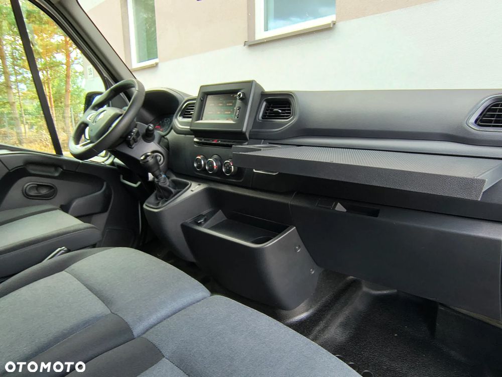 Renault MASTER 2.3 CDTI 136KM L3h2 - 18