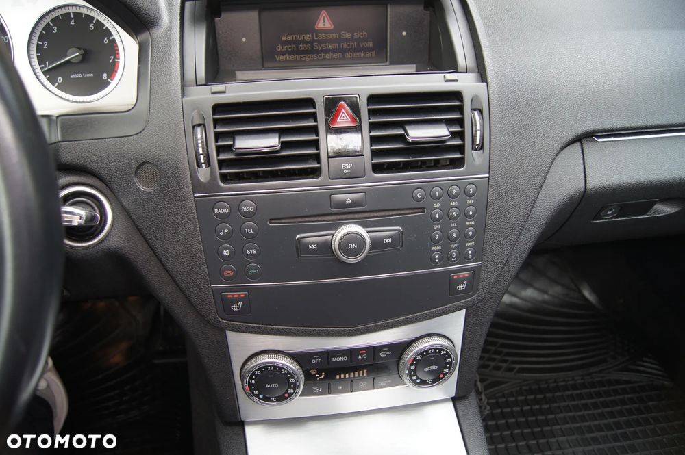 Mercedes-Benz Klasa C 180 Kompressor BlueEFFICIENCY Avantgarde - 14