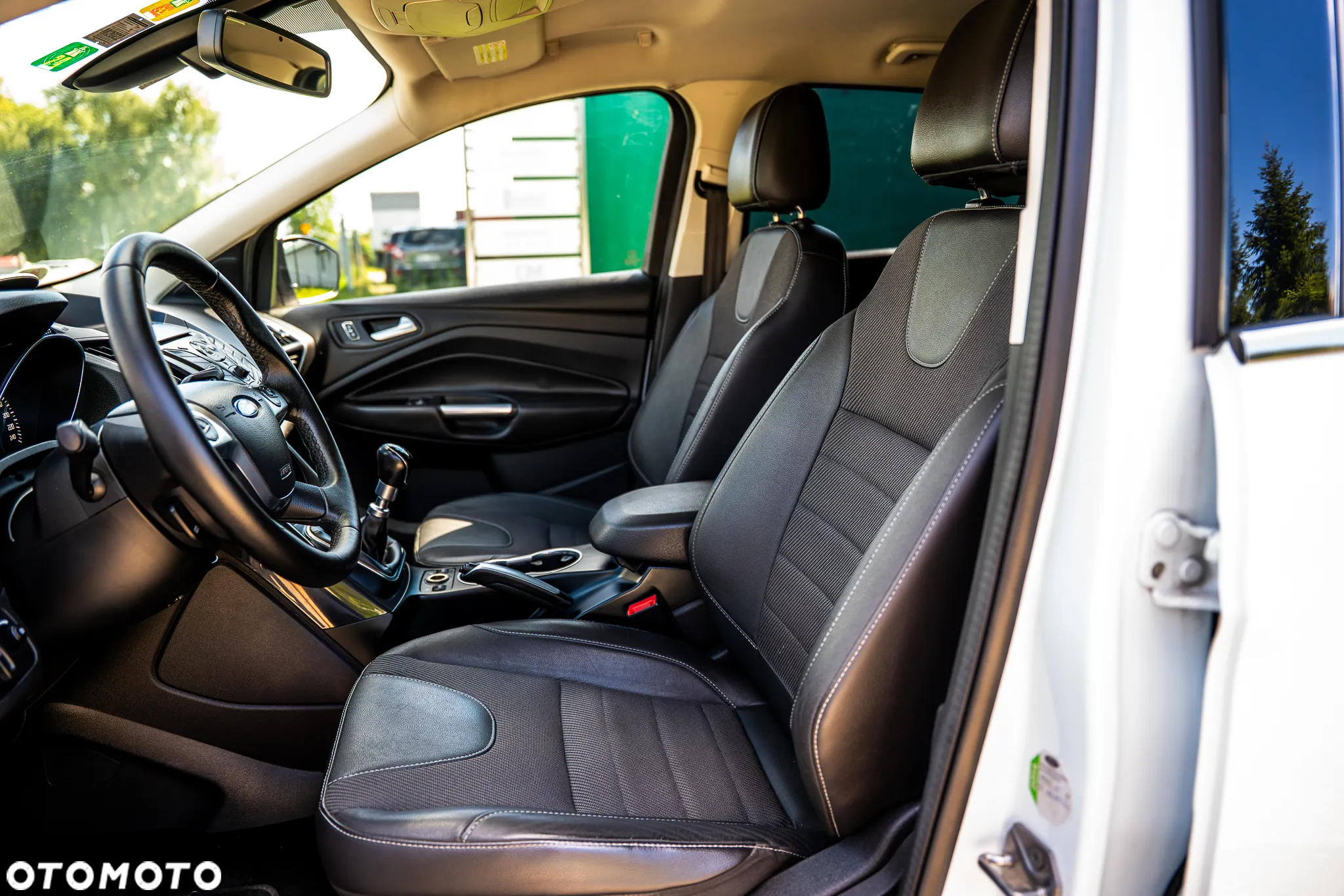 Ford Kuga 2.0 TDCi 4WD Titanium - 24