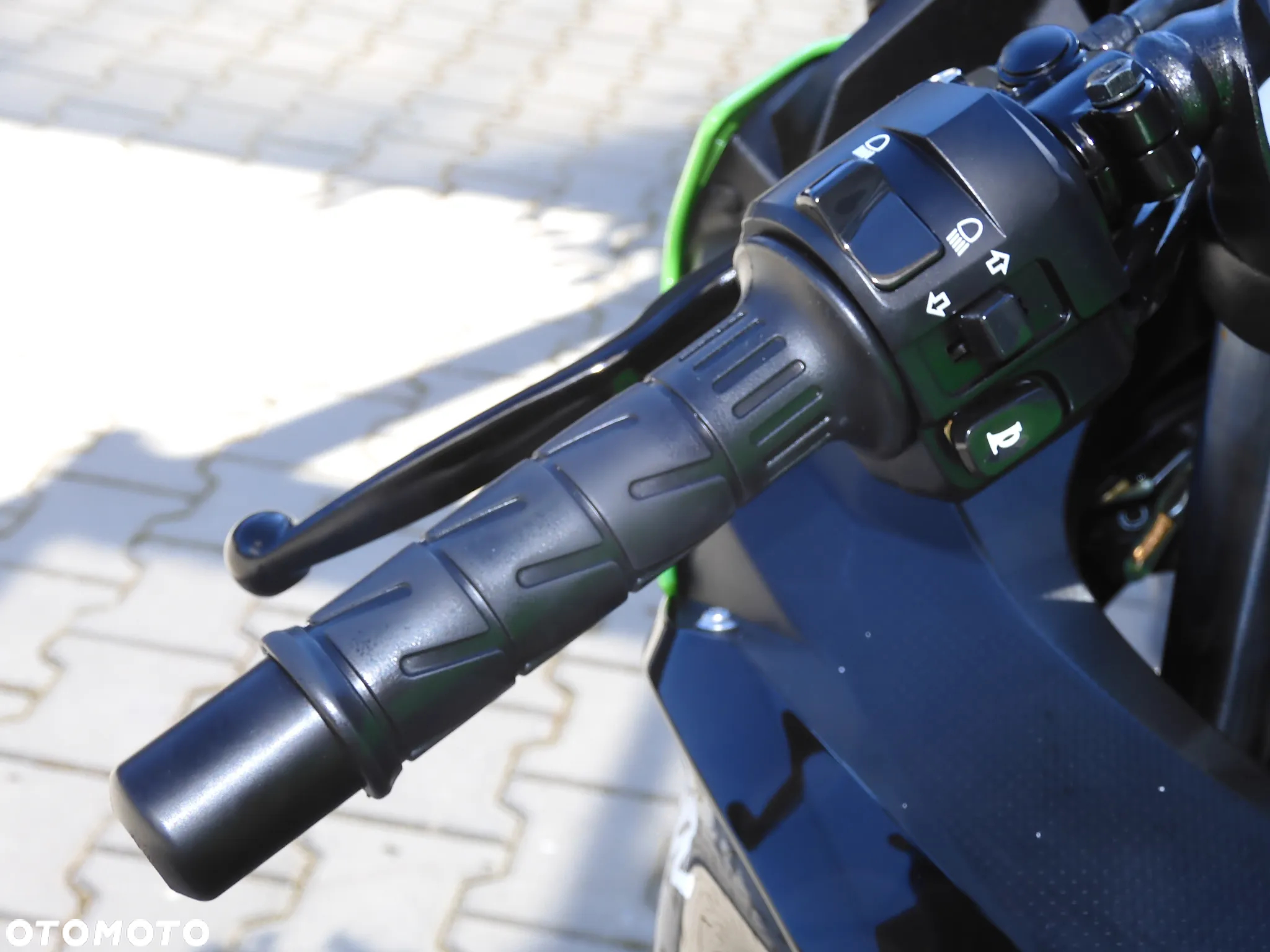 Kawasaki Ninja 400 - 22