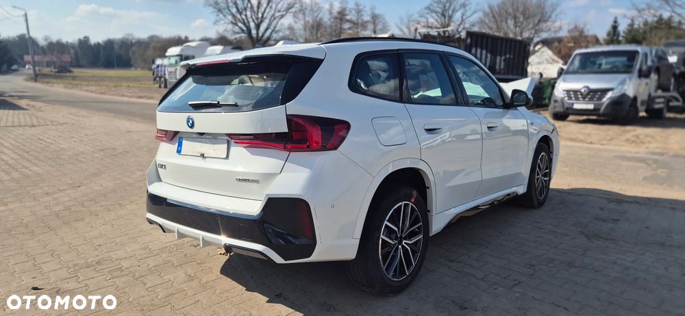 BMW iX1 eDrive20 66.5kWh M Sport Edition - 21