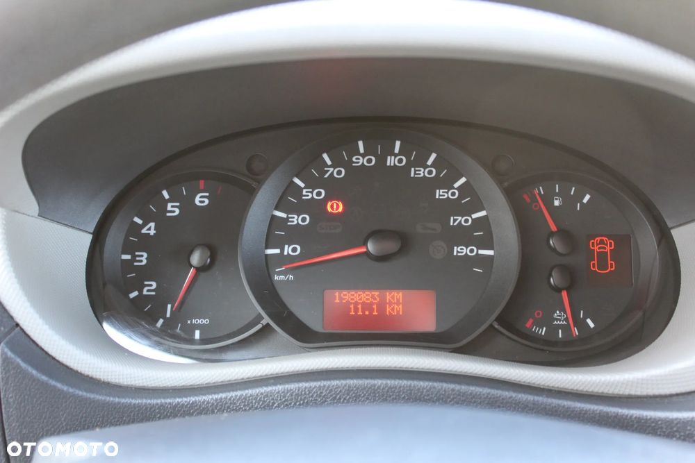 Renault Master - 25