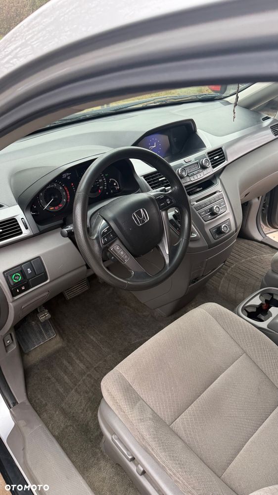Honda Odyssey 3.5 LX - 19