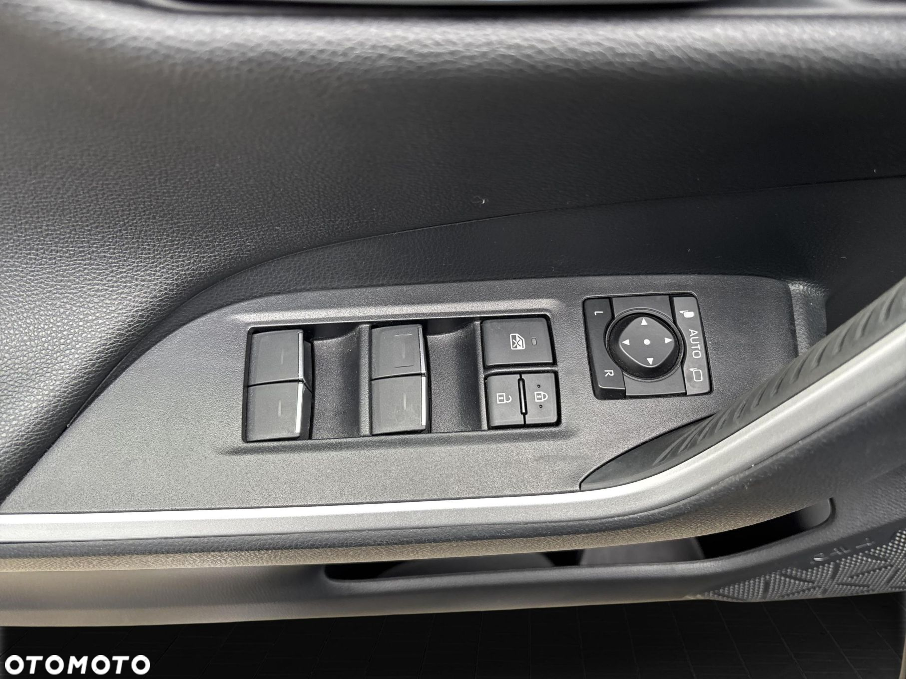 Toyota RAV4 - 15