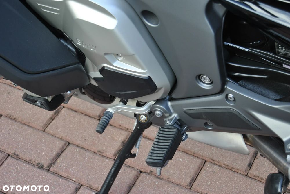 BMW K - 9