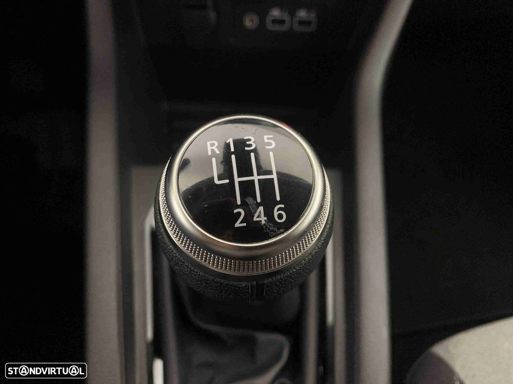 Renault Clio 1.0 TCe Evolution Bi-Fuel - 10