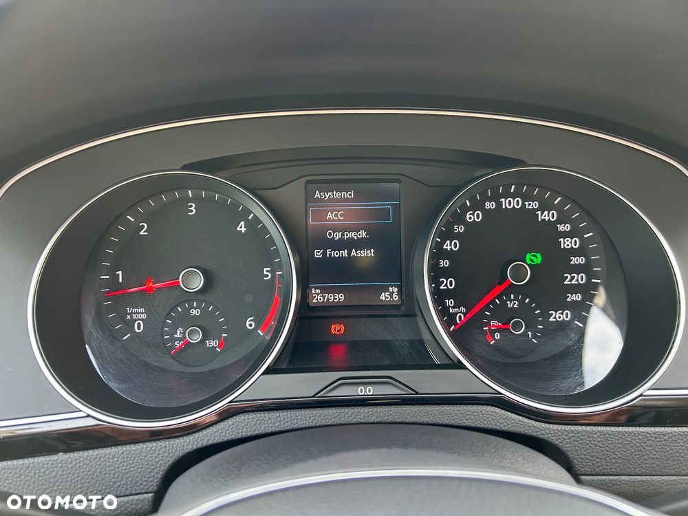 Volkswagen Passat Alltrack 2.0 TDI SCR DSG 4Motion - 21