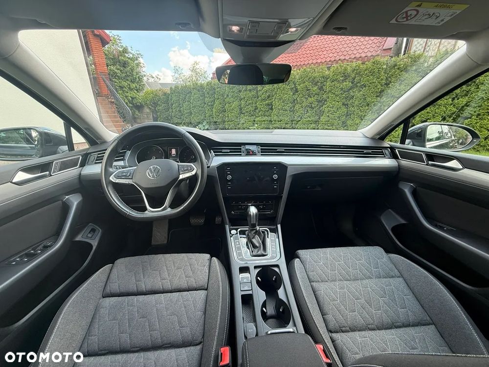 Volkswagen Passat 2.0 TDI EVO Elegance DSG - 12