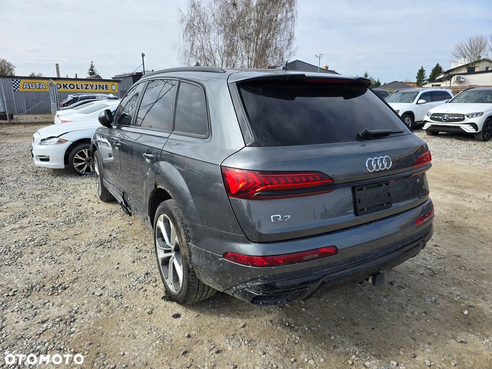 Audi Q7 - 6