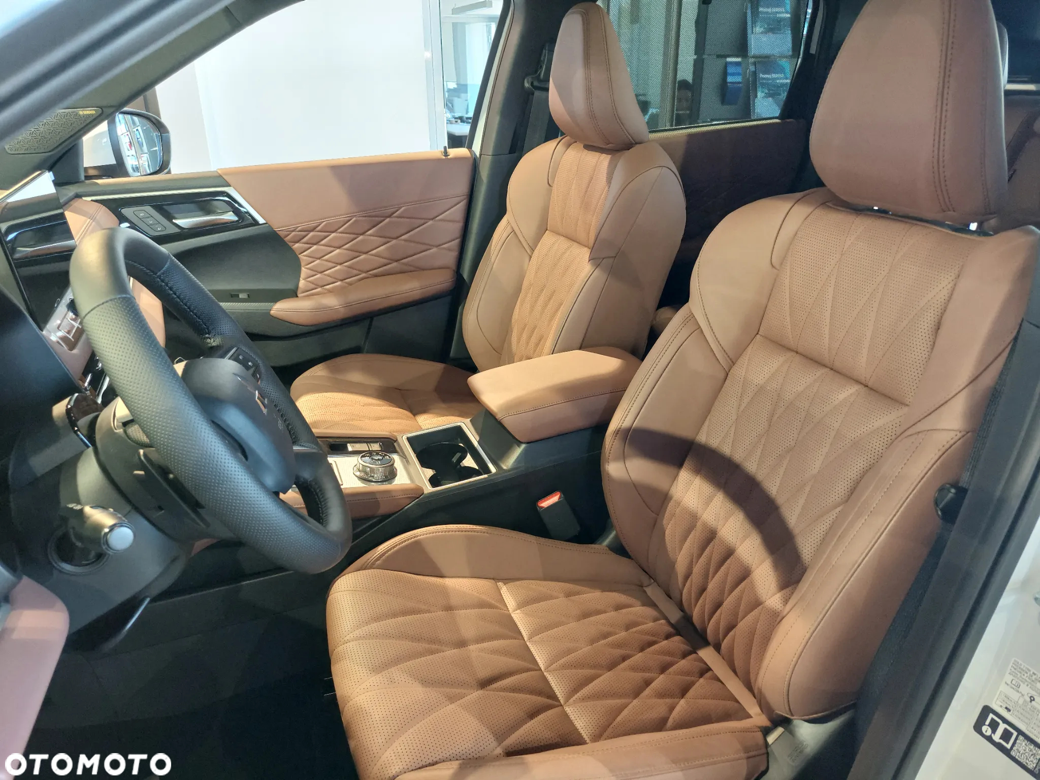 Mitsubishi Outlander PHEV Instyle Plus - 10