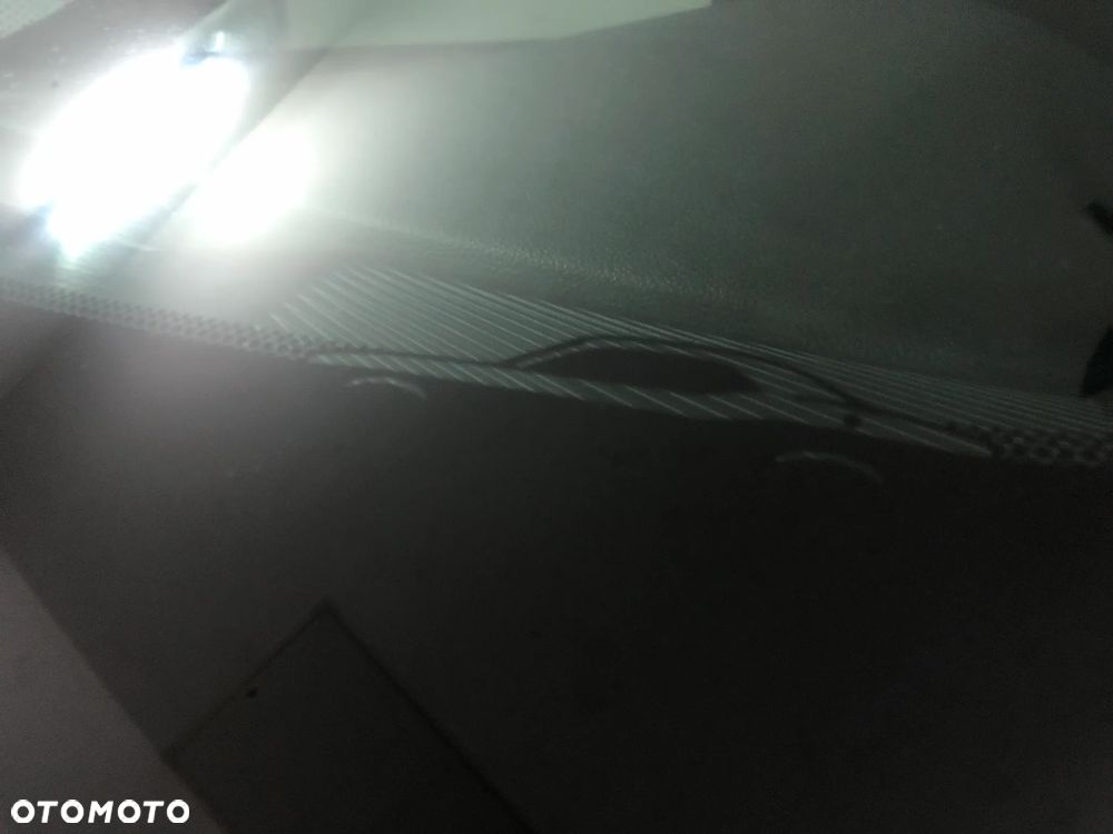 Dodge Challenger - 10