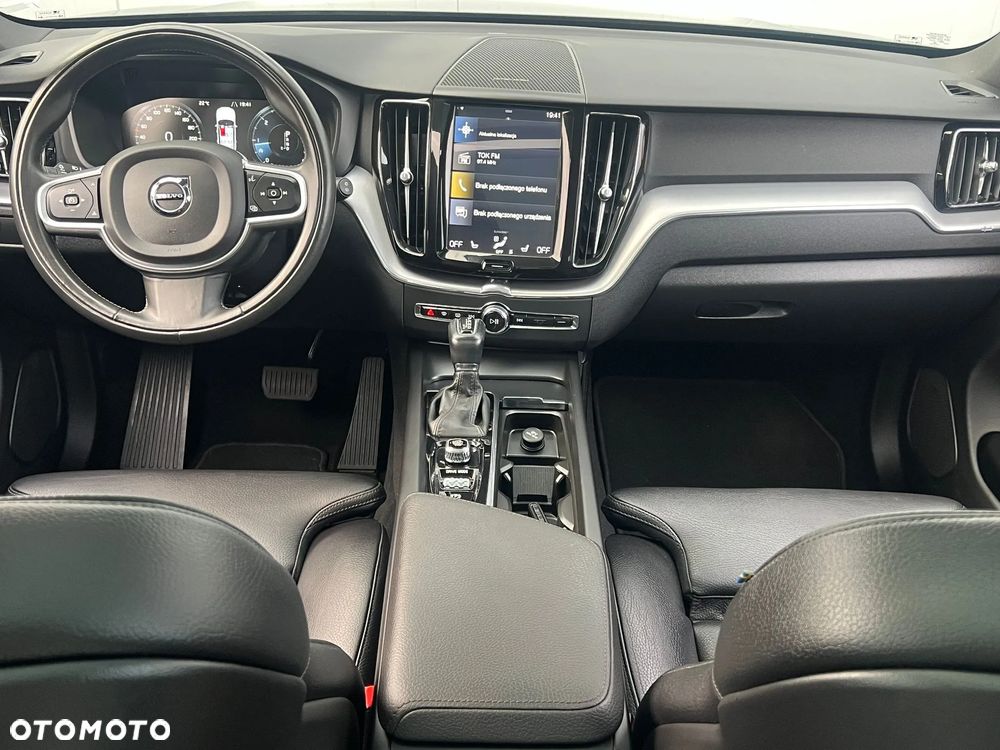 Volvo XC 60 D5 AWD Momentum - 20