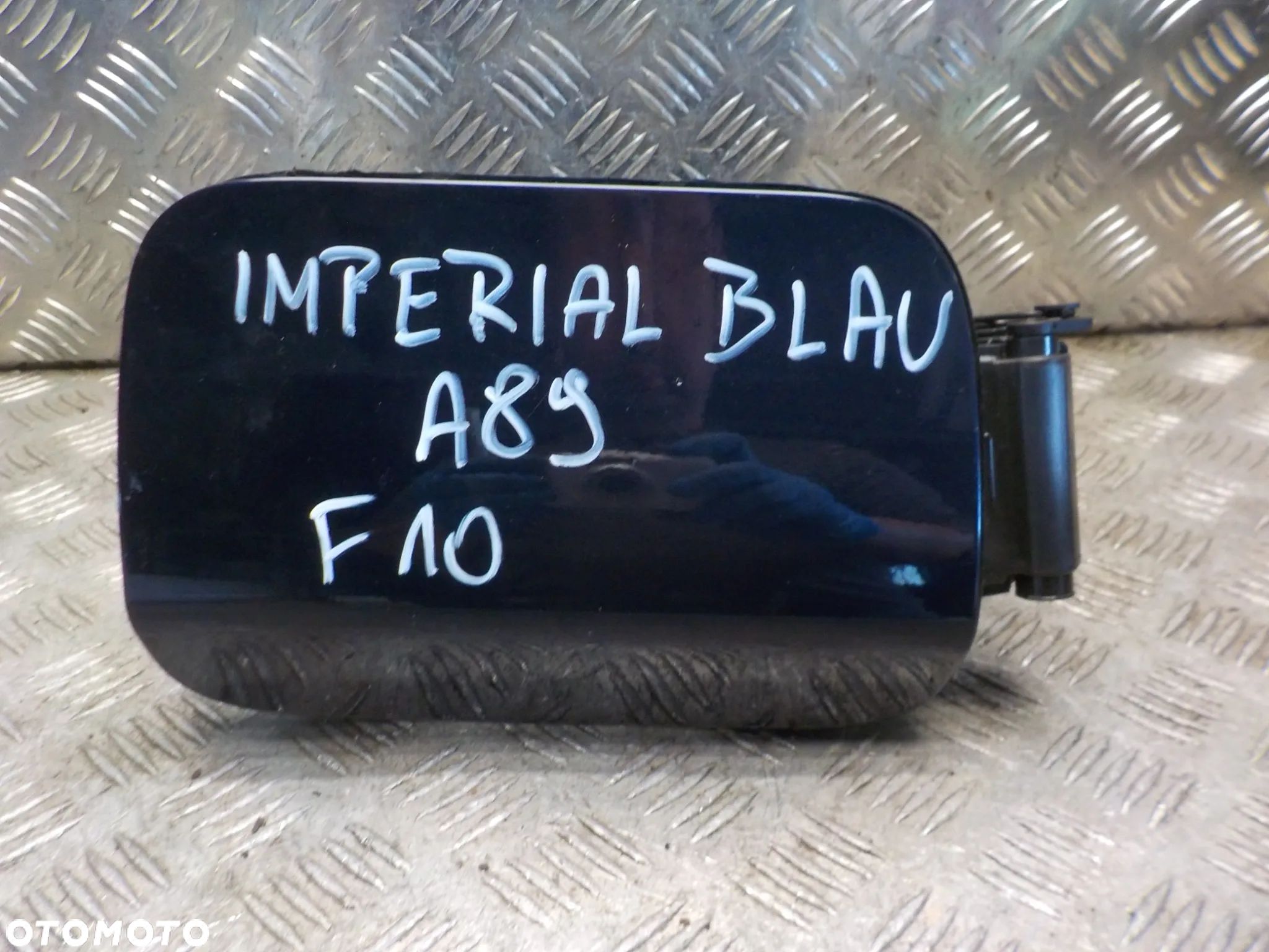 BMW SERIA 5 F10 KLAPKA WLEWU PALIWA KOLOR IMPERIAL BLAU - 1