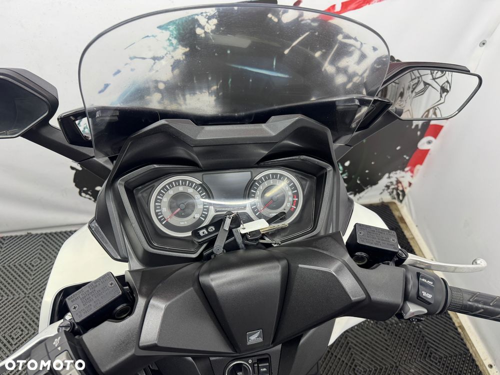 Honda NSS - 21