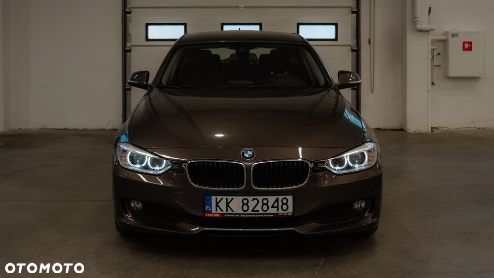 BMW Seria 3 318d - 1