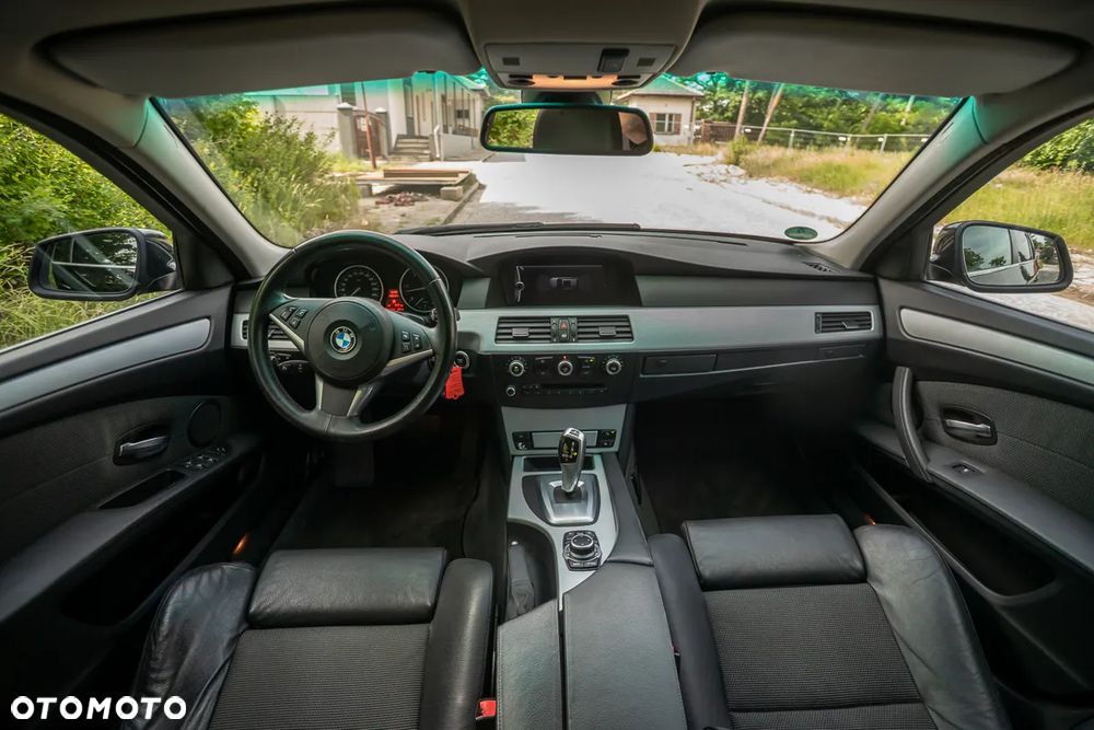 BMW Seria 5 530d - 38