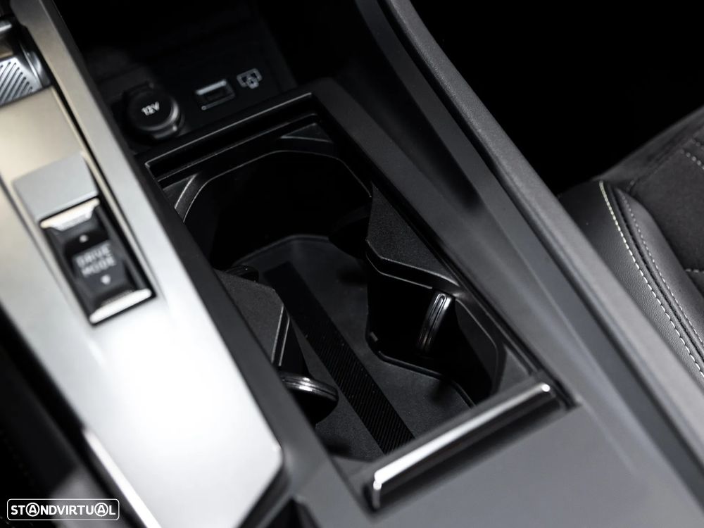 Peugeot 308 SW 1.6 Hybrid GT e-EAT8 - 31