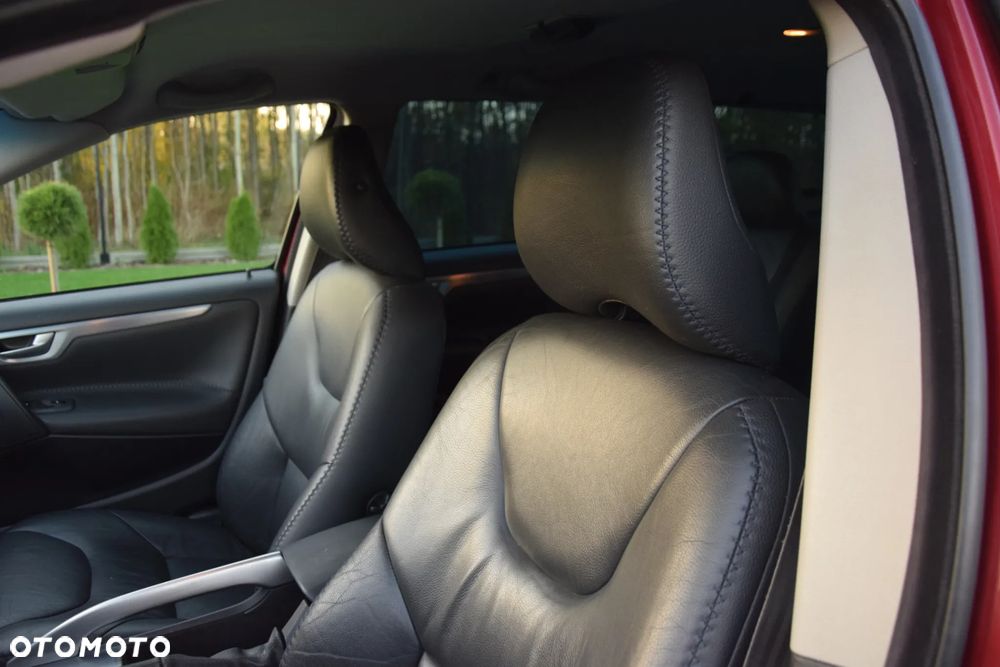 Volvo XC 70 AWD Summum - 26