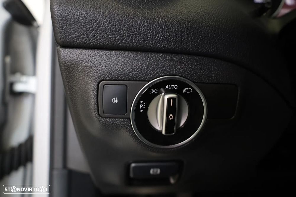 Mercedes-Benz GLA 180 Edition 1 - 29
