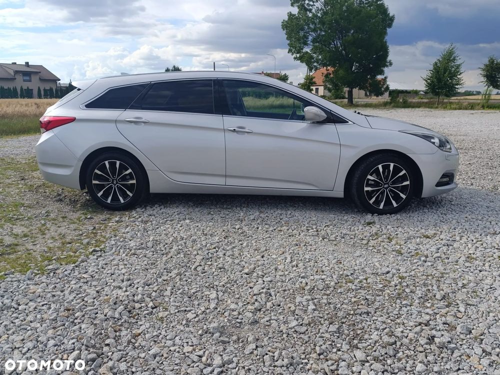 Hyundai i40 Kombi 1.7 CRDi DCT Premium - 5