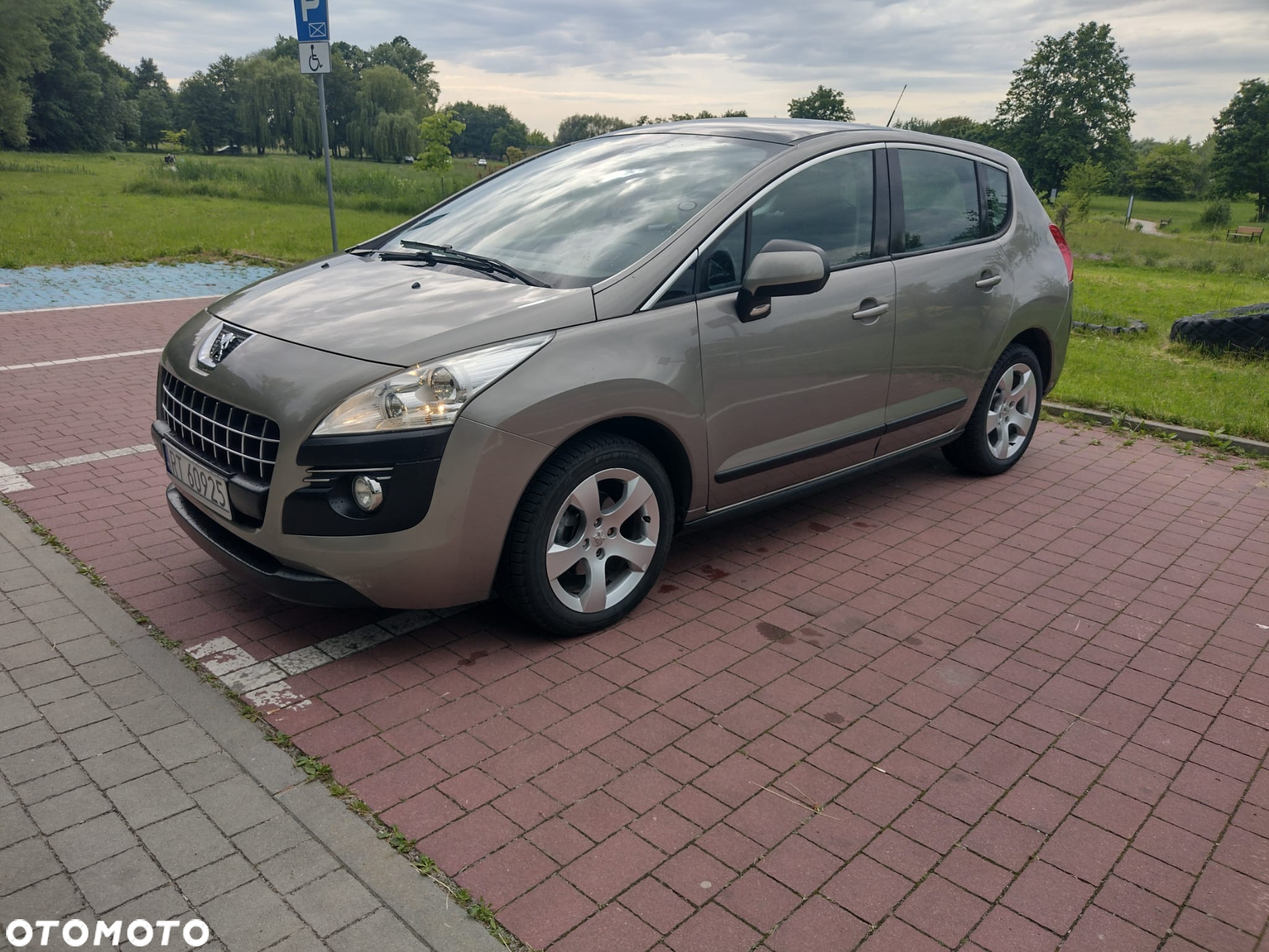 Peugeot 3008 1.6 Premium - 6