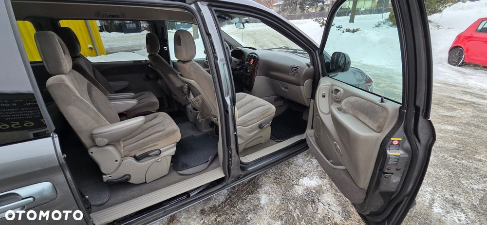 Chrysler Voyager 2.5L CRD SE - 20