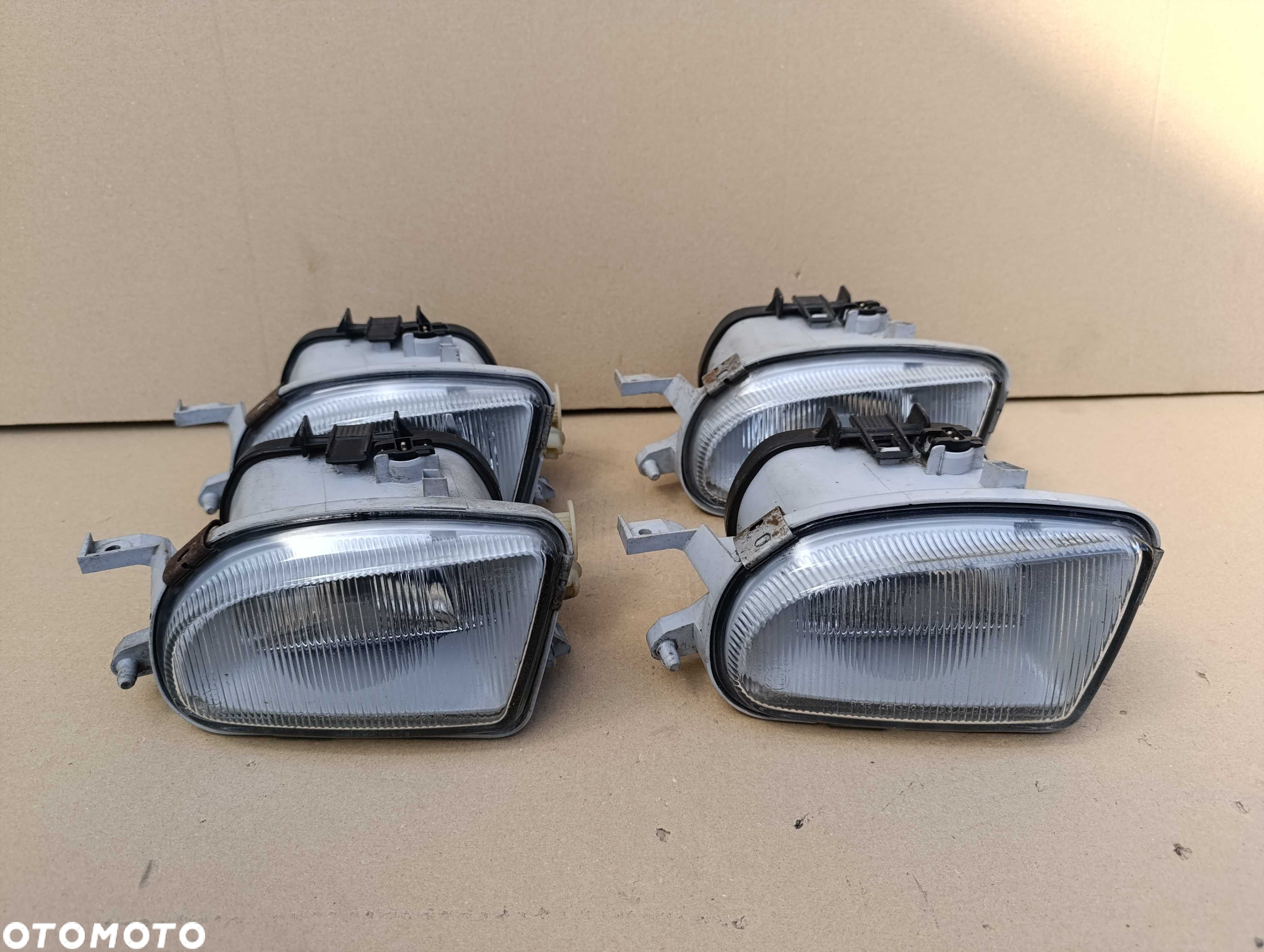 Mercedes W210 SLK R170 C208 halogen zderzaka lewy przód 147.261-00 - 2