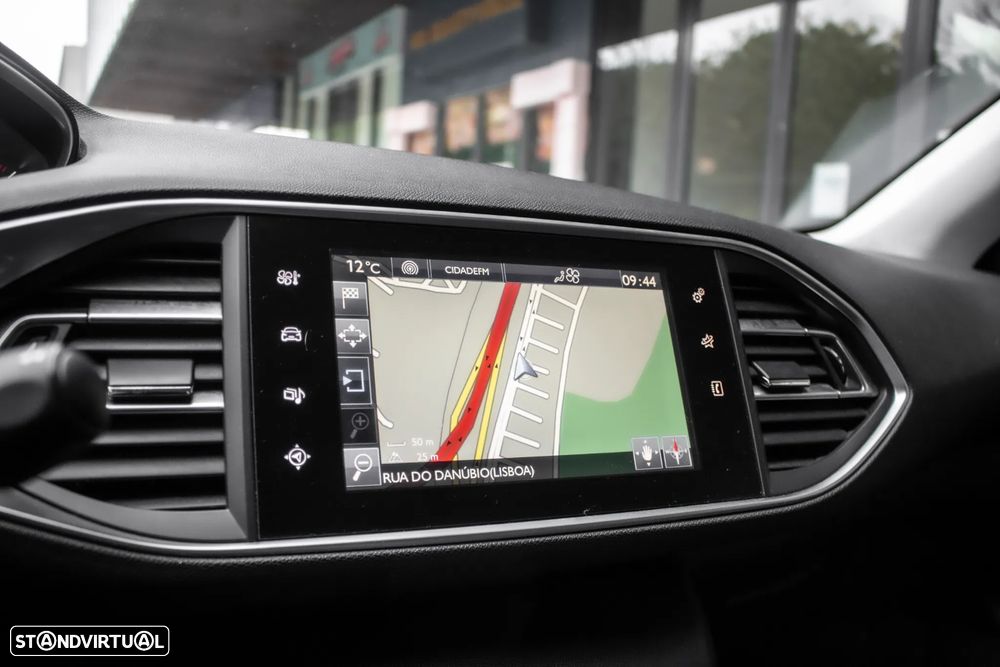 Peugeot 308 SW 1.6 BlueHDi Style - 32