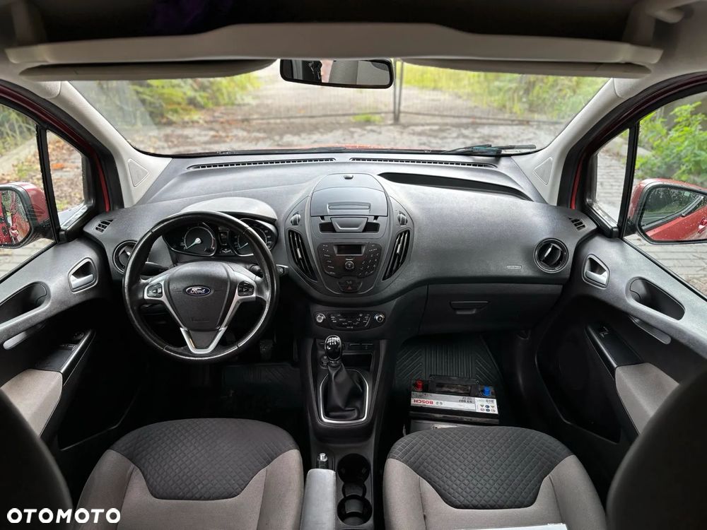 Ford Tourneo Courier - 13