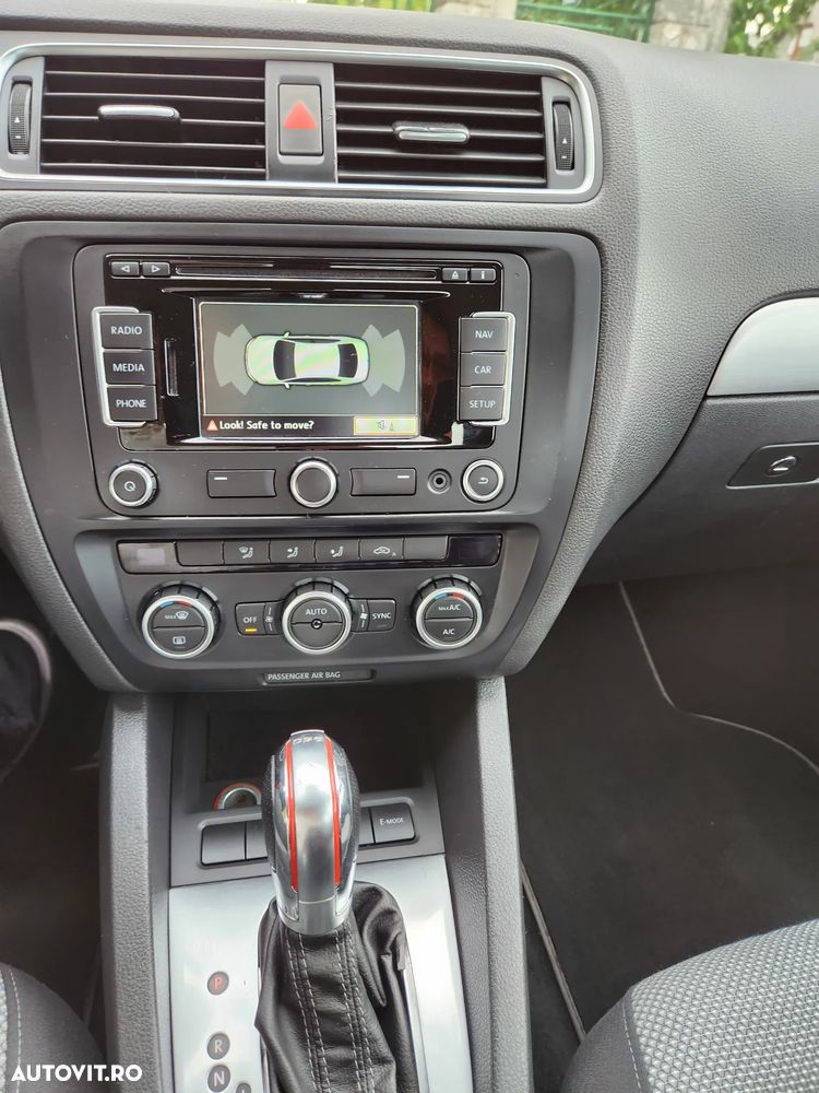 Volkswagen Jetta 1.4 TSI DSG Highline - 12