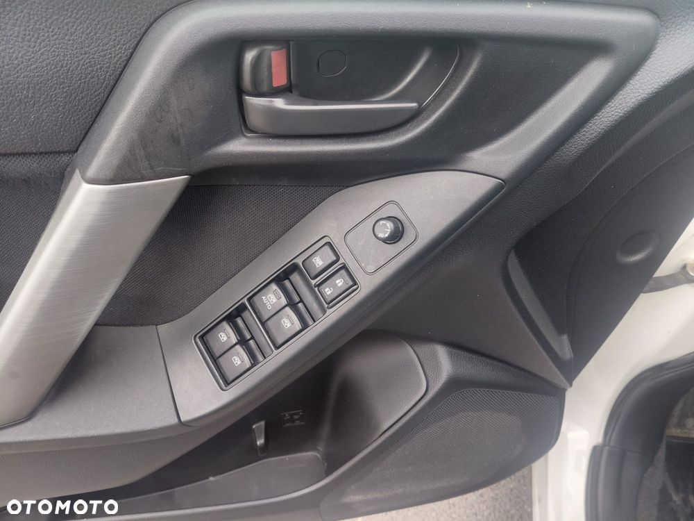 Subaru Forester 2.0D Edition - 10