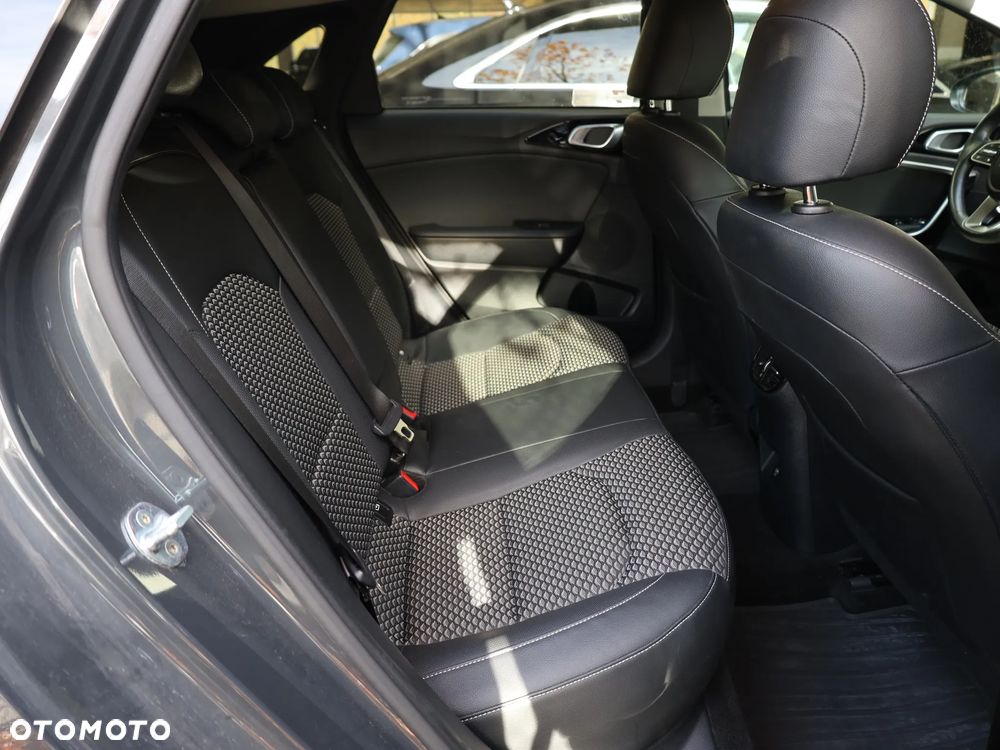 Kia Ceed 1.5 T-GDI L - 19