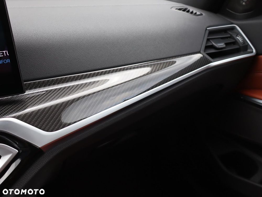BMW M3 Competition xDrive sport - 14
