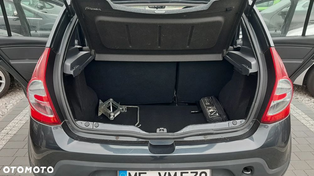 Dacia Sandero Stepway 1.5 dCi - 15