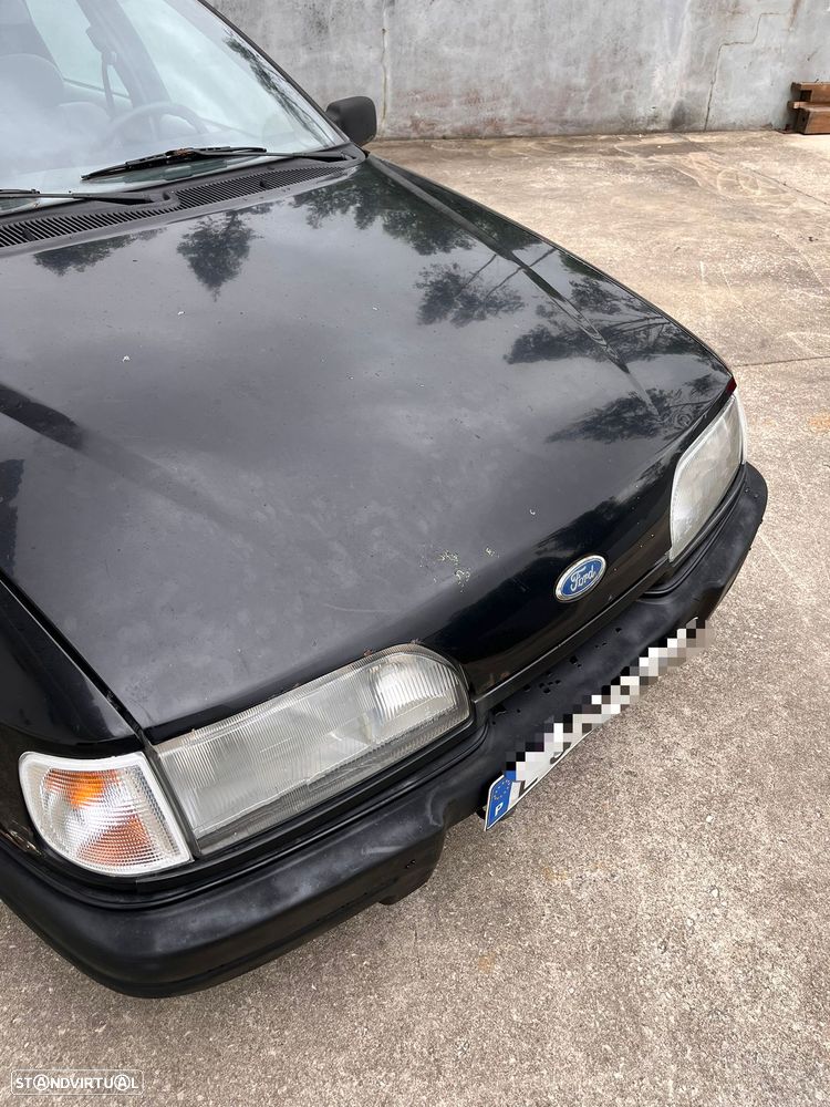 Ford Sierra 2.0i Ghia - 2