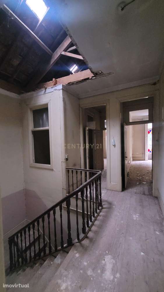 Moradia Centro do Porto Para Recuperar - Grande imagem: 2/8