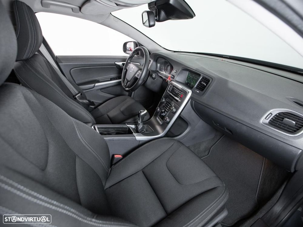 Volvo V60 2.0 D2 Kinetic Drive - 8