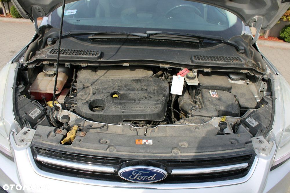 Ford Kuga - 40
