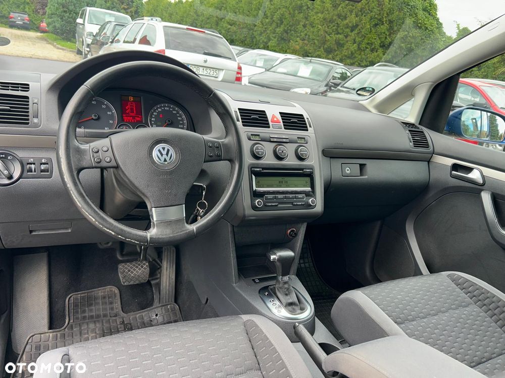 Volkswagen Touran 1.4 TSI DSG Highline - 10
